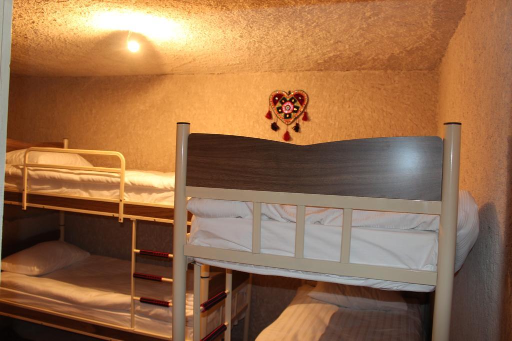Stay In Peace Cave Hostel Гьореме Екстер'єр фото